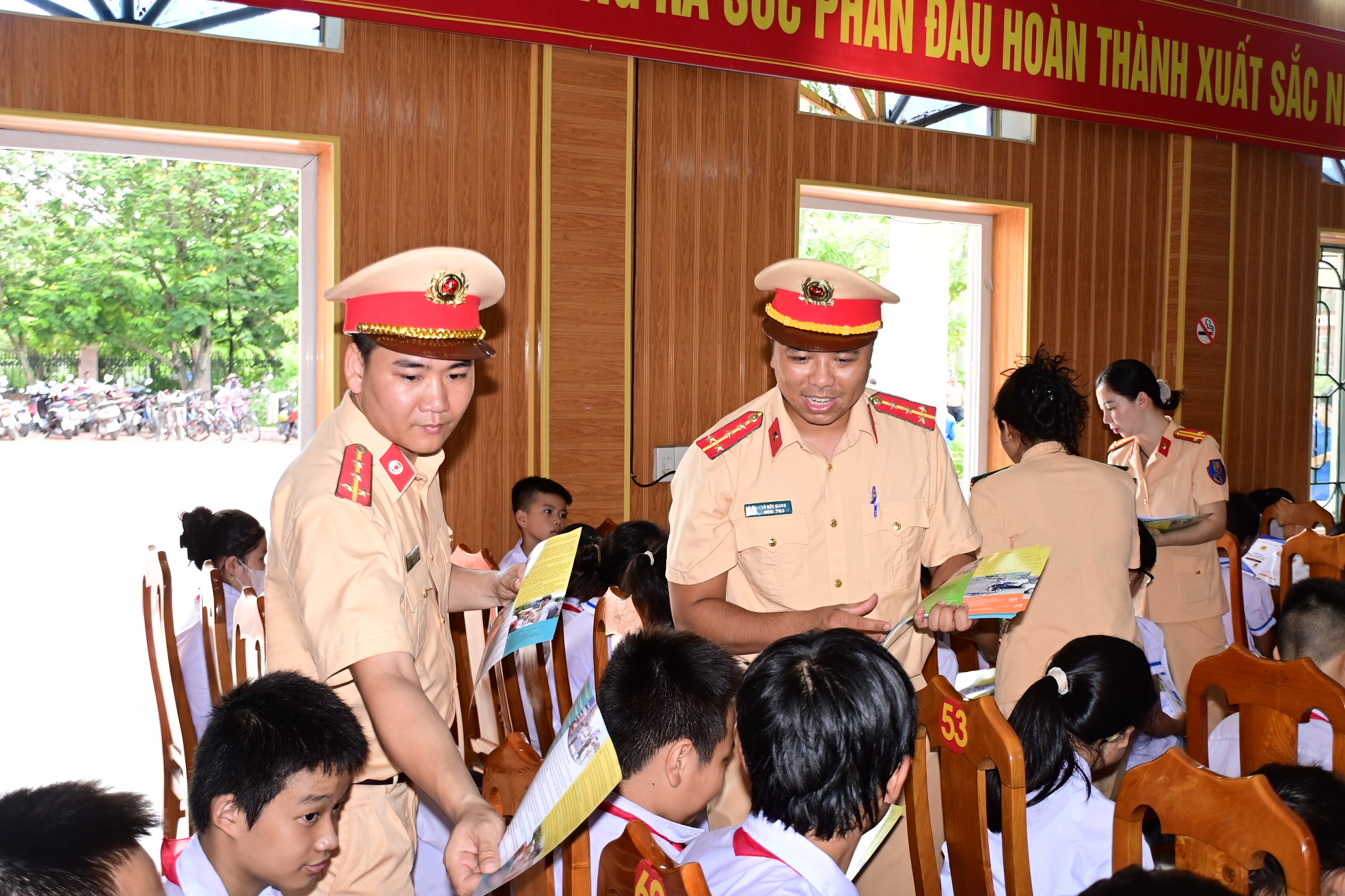 Tăng cường các biện pháp bảo đảm TTATGT cho lứa tuổi học sinh